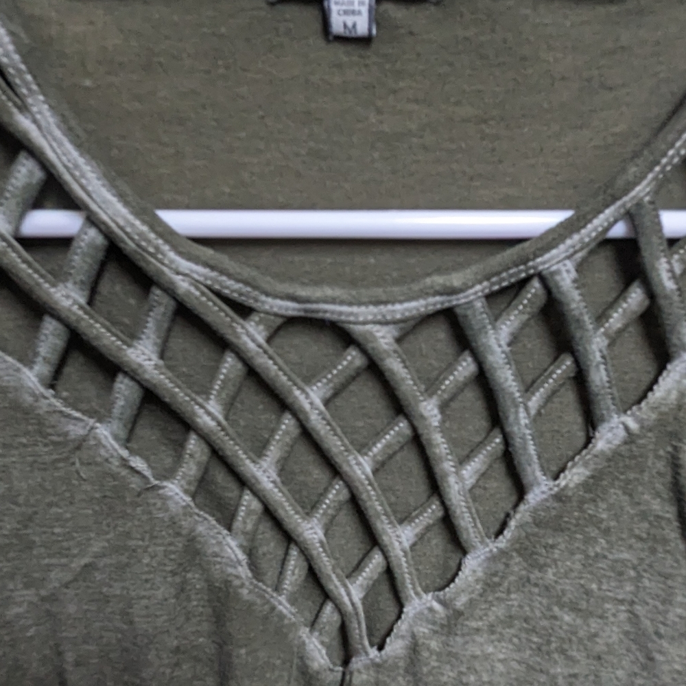 BKE Caged Top - Picture 5 of 7